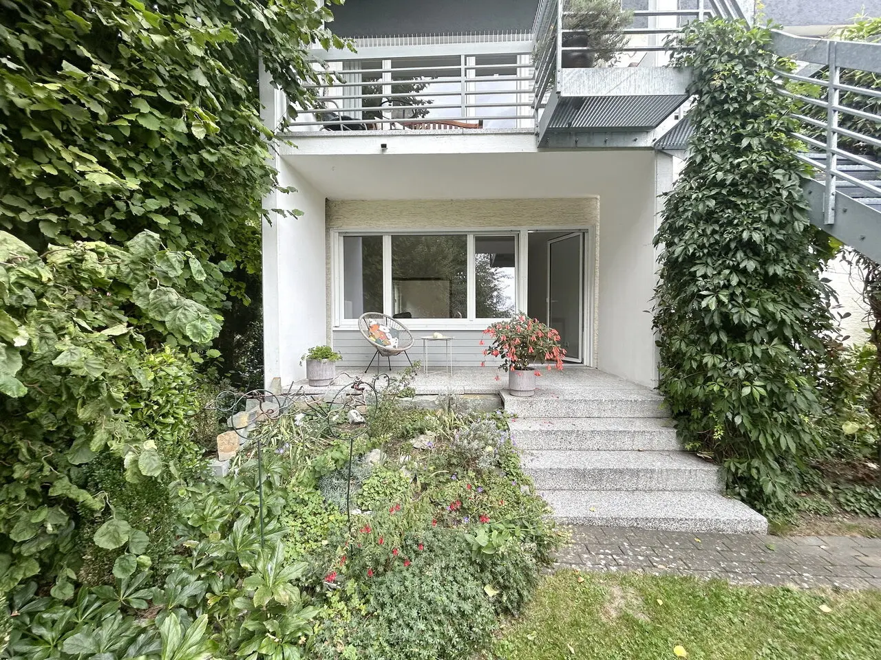Renovierte Erdgeschoss-Wohnung mit Terrasse! – Bild 4