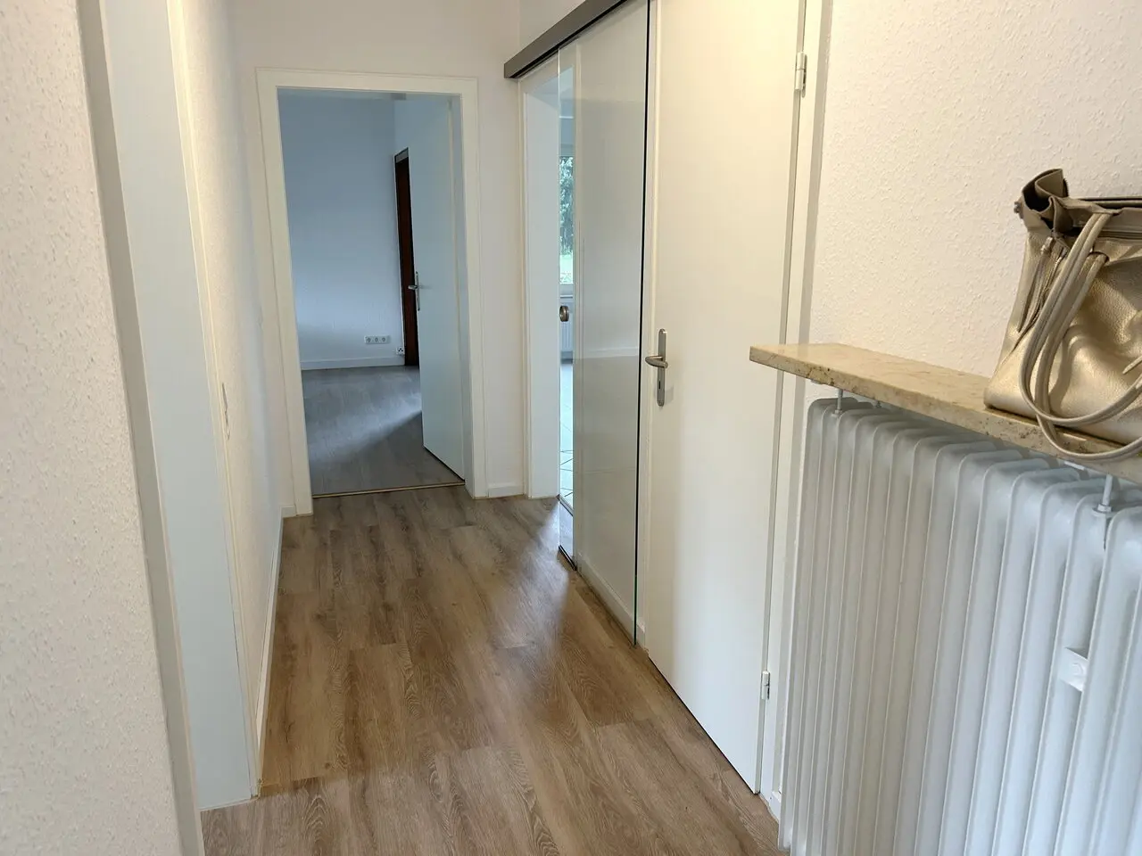Renovierte Erdgeschoss-Wohnung mit Terrasse! – Bild 5