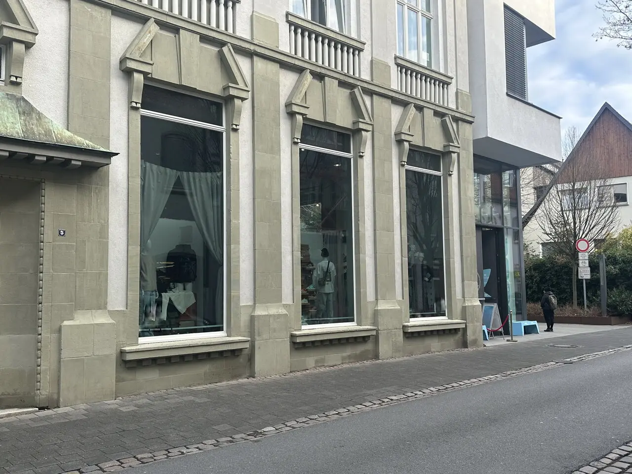 Repräsentatives Ladenlokal mit Loft-Charakter und beeindruckender Schaufensterfront! – Bild 3