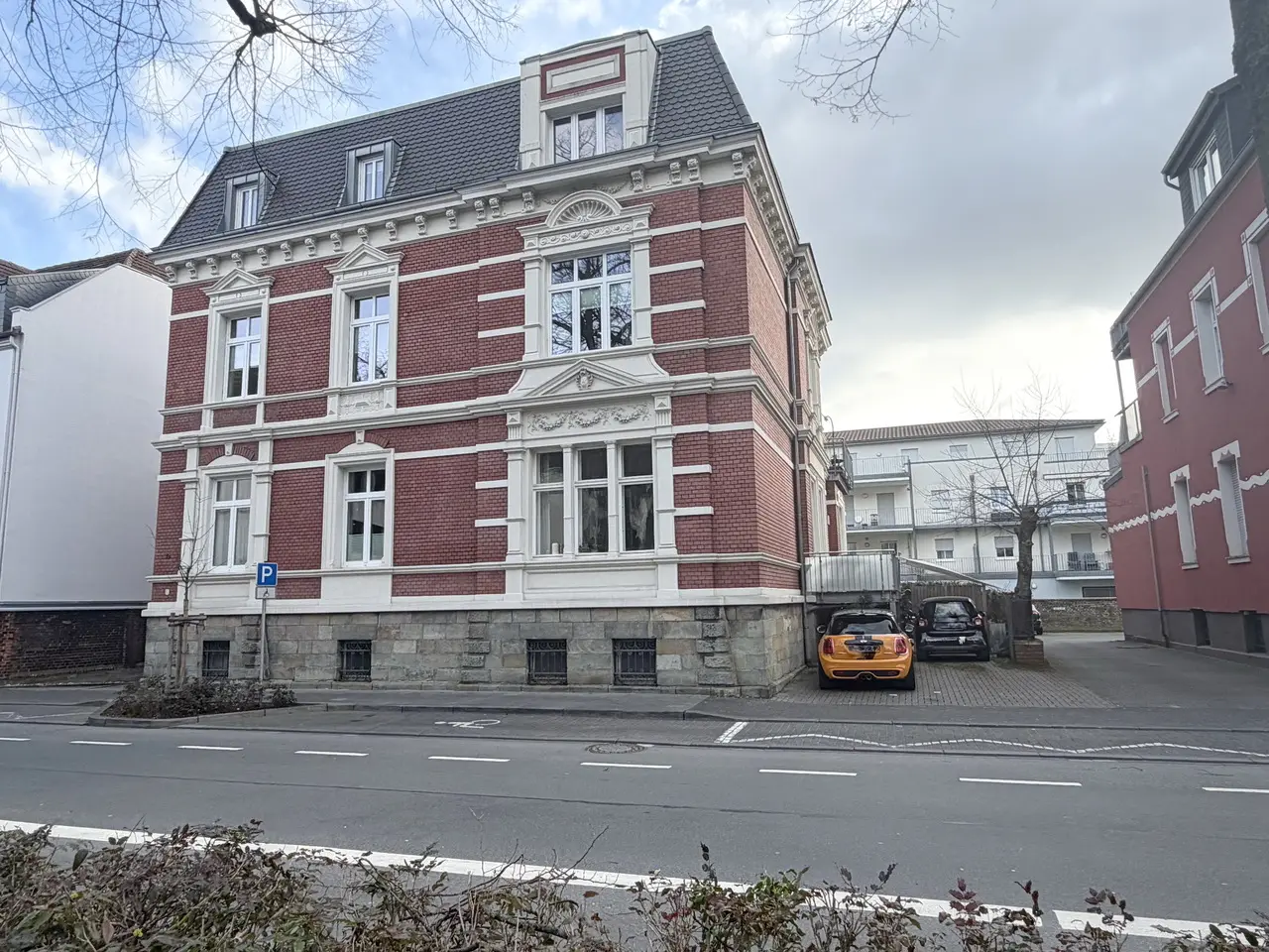 Zentrales und komfortables Wohnen mit historischem Flair! – Bild 4