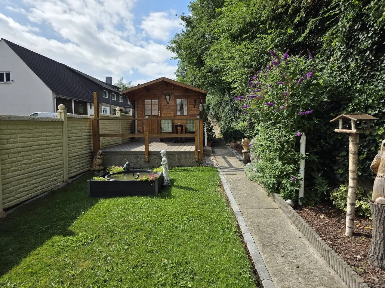 Zweigeschossiges Einfamilienhaus mit Werkstatt und Lagerräumen in massiver Bauweise in Büren-Ahden! – Bild 6